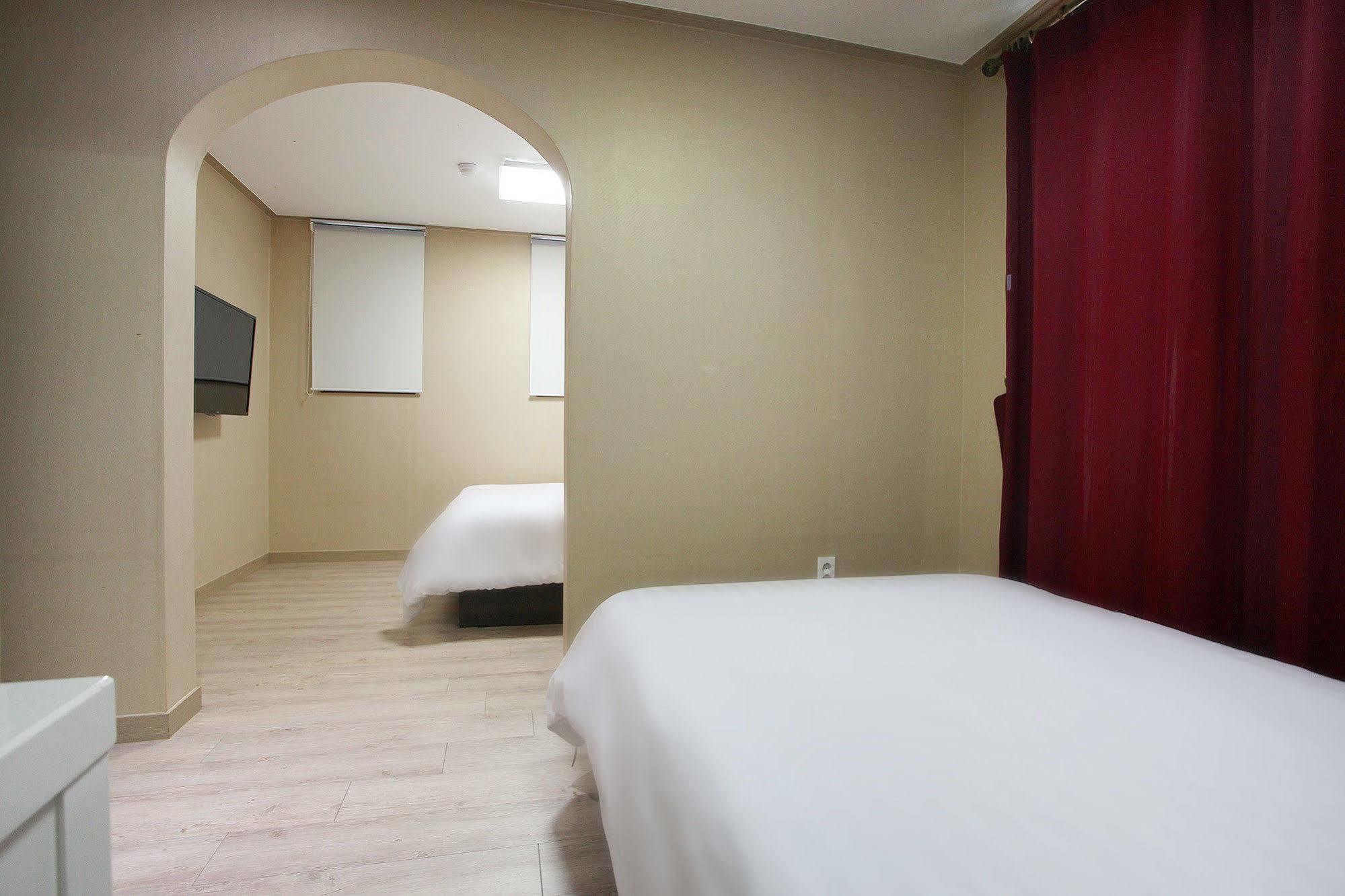 Orange Tree Hotel Jeju Exterior photo