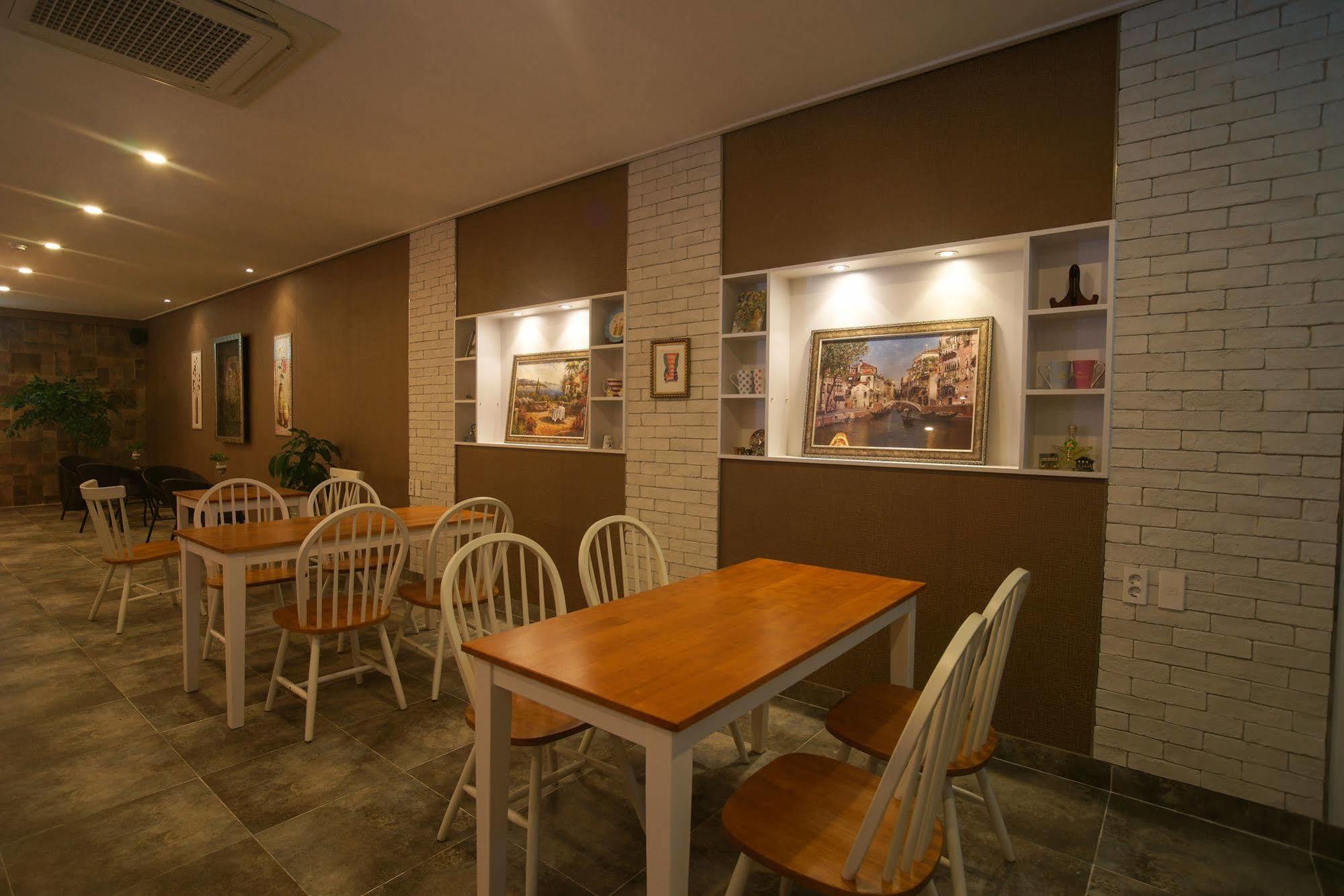 Orange Tree Hotel Jeju Exterior photo