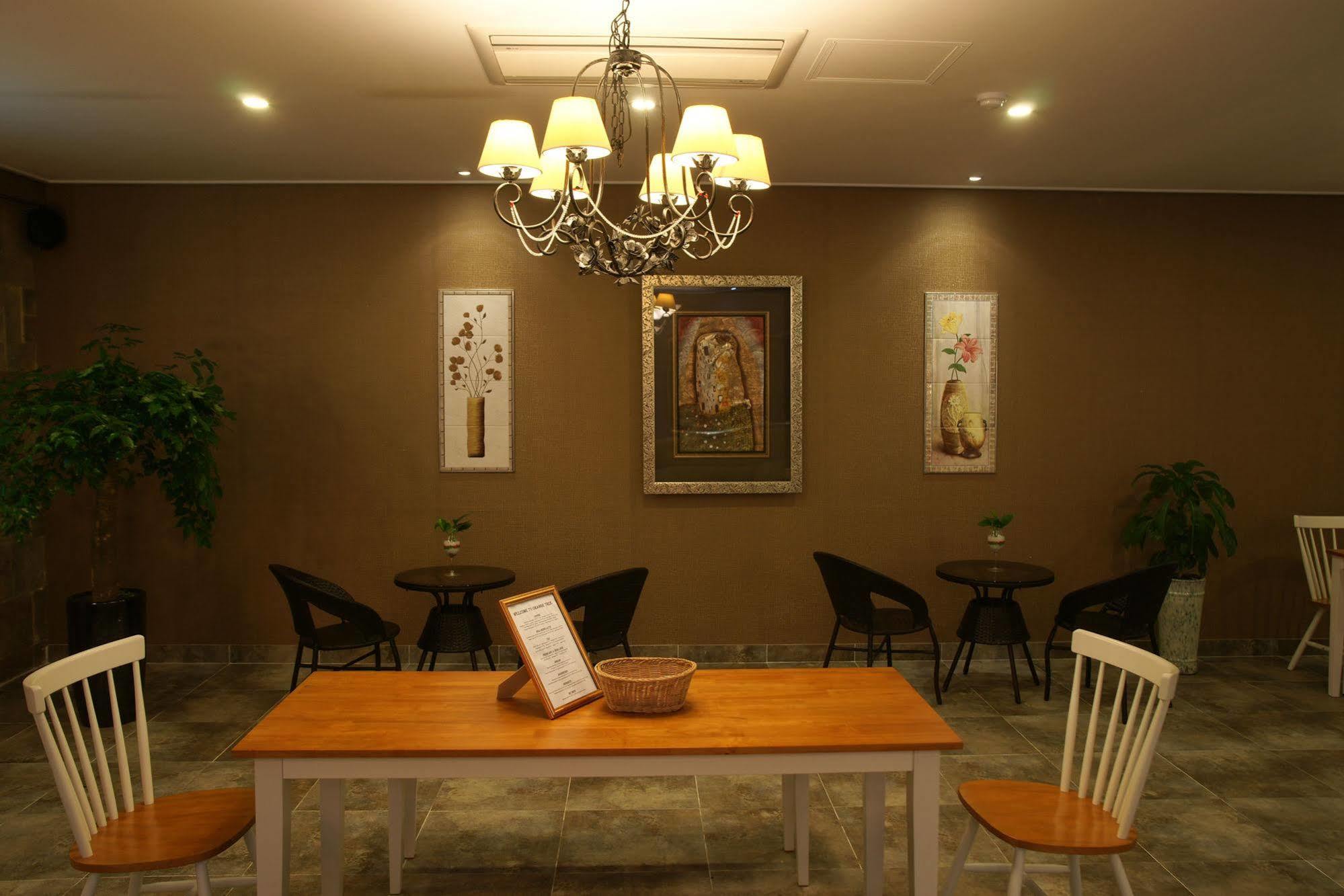 Orange Tree Hotel Jeju Exterior photo
